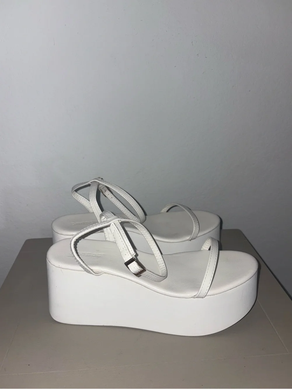Y2K White Chunky Platform Sandals